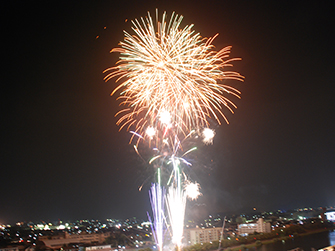 こすもっぺ祭りの様子